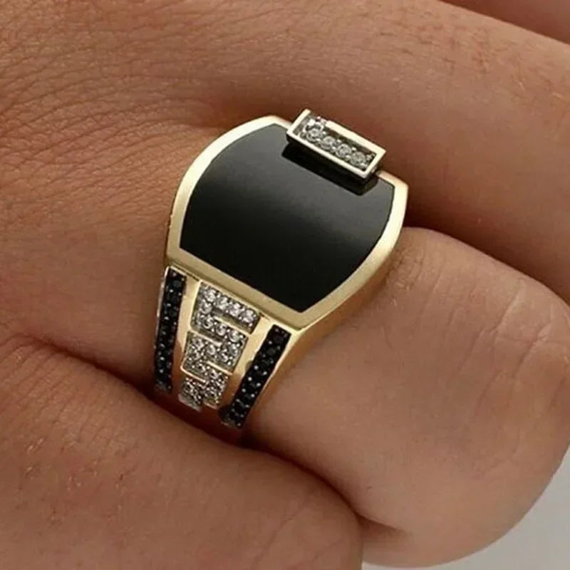 2024 Classic Men's Ring Fashion Metal Gold Color Inlaid Black Stone Zircon Punk Rings for Men Engagement Wedding Luxury Jewelry