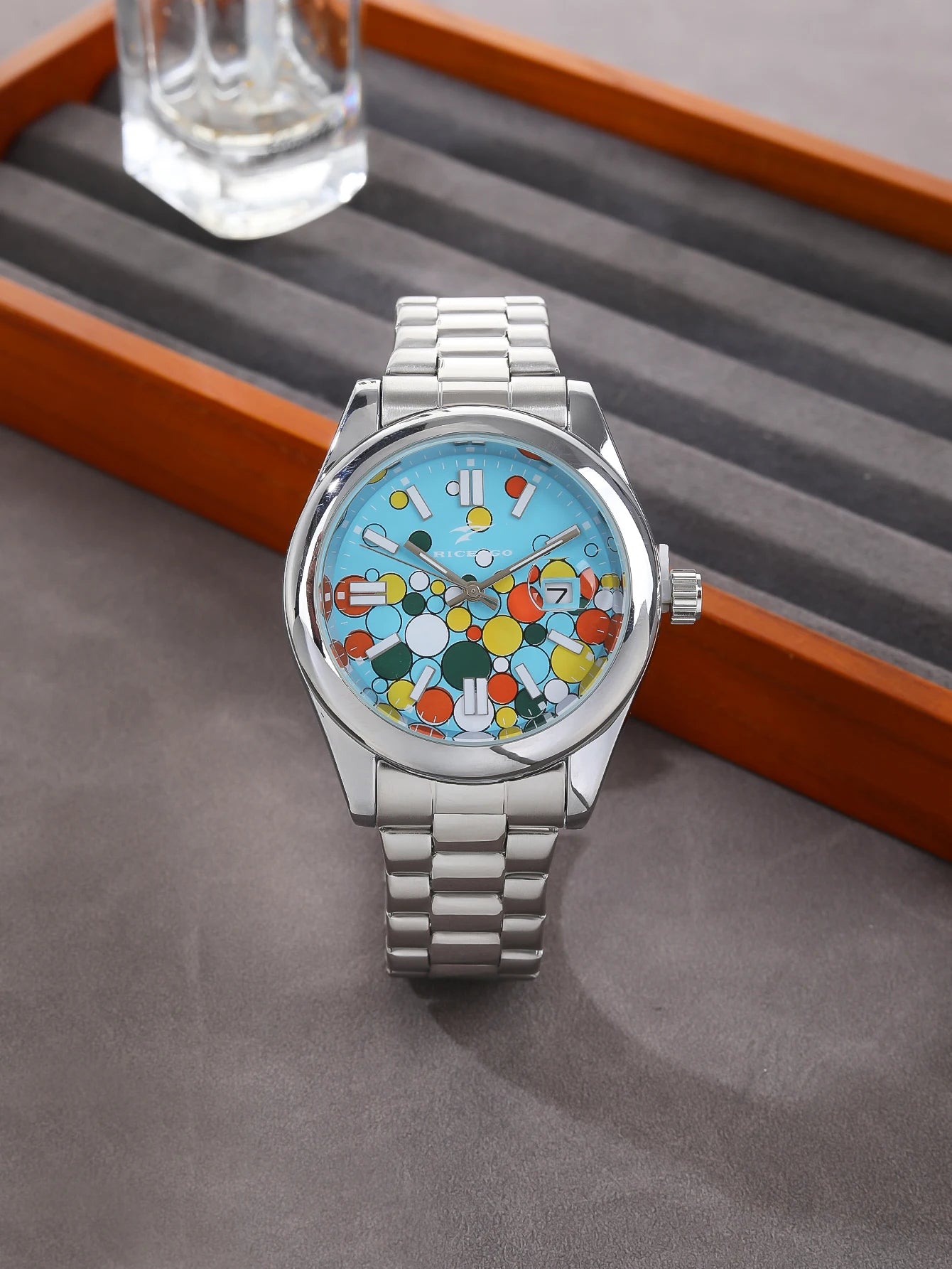 Classic Men's Quartz Watch Luxury Fashion Calendar Date Clock Round Glass Mirror Stainless Steel Business Wristwatch for Gifts ﻿