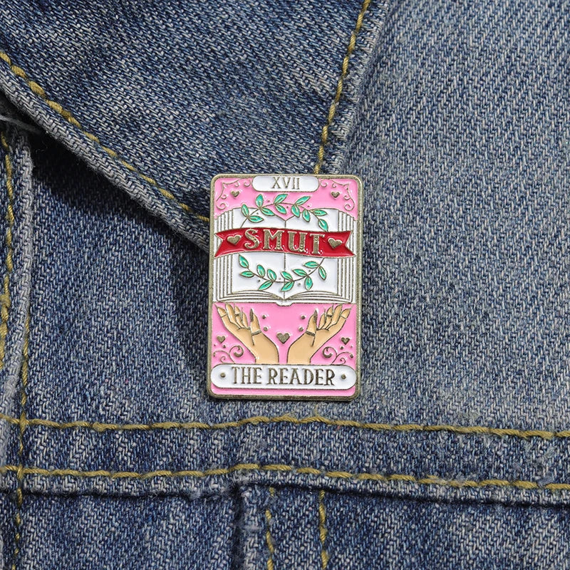 SMUT THE READER Brooch Tarot Card Enamel Pin Fashion Cartoon Lover Book Brooch Lapel Backpack Badge Jewelry Gift For Friends
