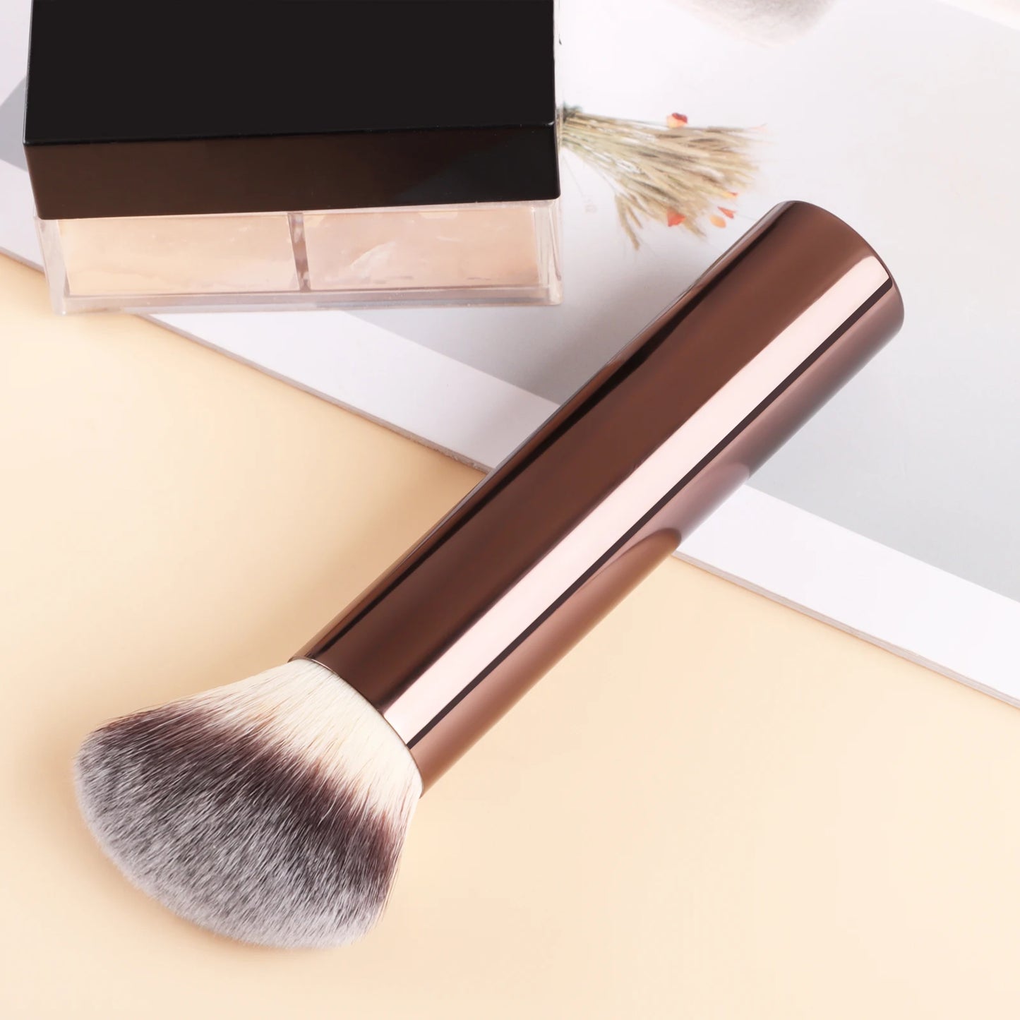 Aluminum base Contour brush soft and fluffy powder brush Makeup Brush Seamless Finish Brush Fiber Hair Design Single Face Brush