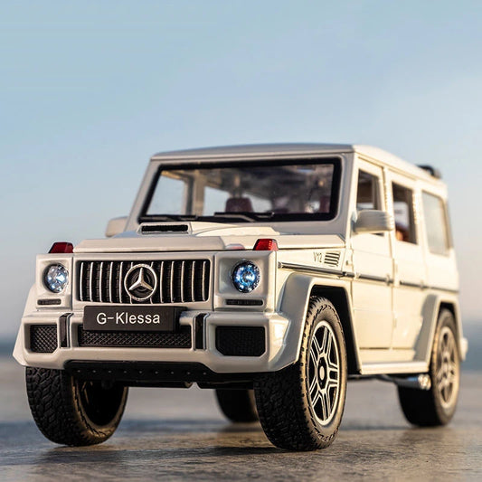 1:24 Scale AMG G63 Model Car - Zinc Alloy Pull-Back Toy with Sound & Light Effects, Ideal Gift for Boys & Girls 111