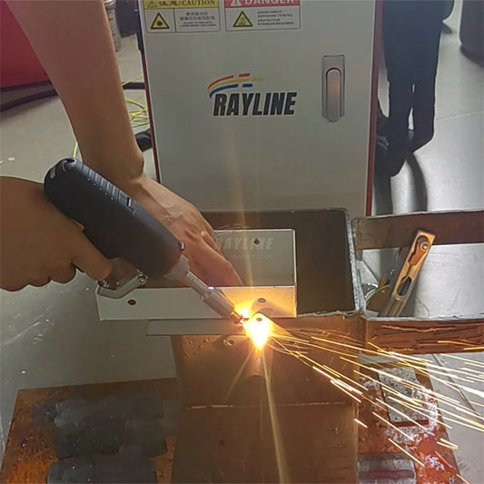 New Style Mini Portable Handheld Laser Welder 3 In 1 Welding Cutting Cleaning 1500W Stainless Steel Laser Welding Machine