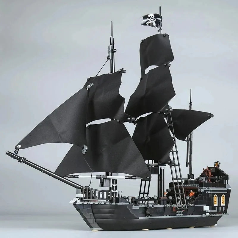 Pirates of the Caribbean Black Pearl Queen Anne Revenge Ghost Ship Model 79008 4184 Building Blocks 4195 Set Bricks Toy Kid Gift