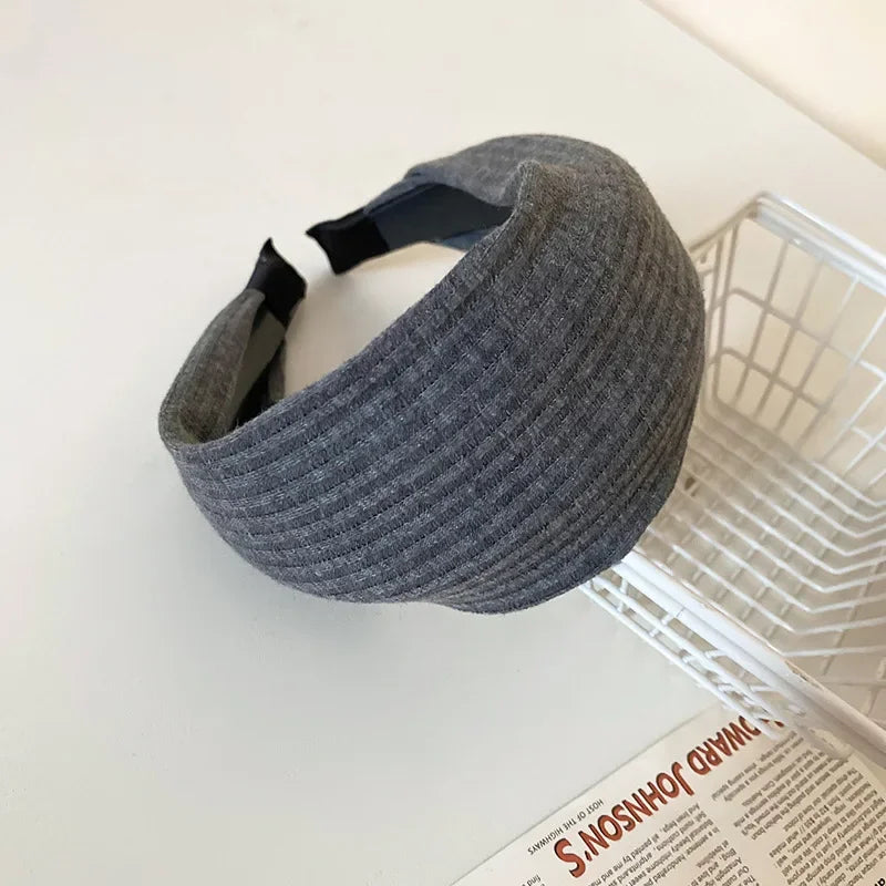 Kintting Solid Color Wide Edge Striped Nonslip Arc Acrylic Headbands for Women French Temperament Atmosphere Hair Accessories