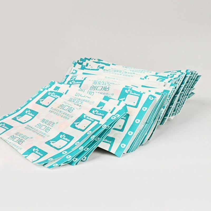 100pcs Cartoon Pattern Waterproof Hemostasis Adhesive Bandages Wound Plaster First Aid Emergency Kit Band Aid Stickers for Kids