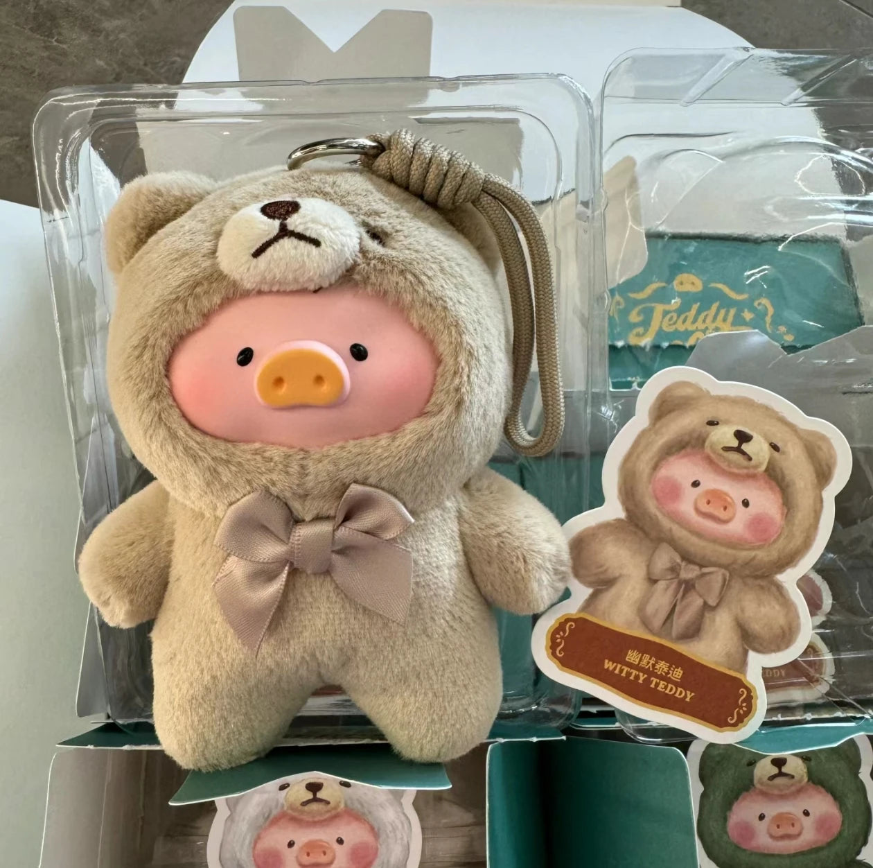 Toyzero  teddy Canned Pig Lulu Pig Blind Box Retro Teddy Toy Vinyl Plush Doll Pendant Doll School bag pendant Festival gifts