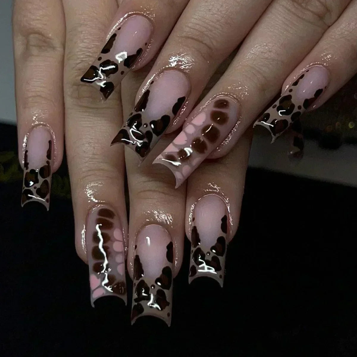 24Pcs Full Cover False Nails with Glue Long Square Coffin Fake Nails French Detachable Ballet Love Pattern Design Press on Nails