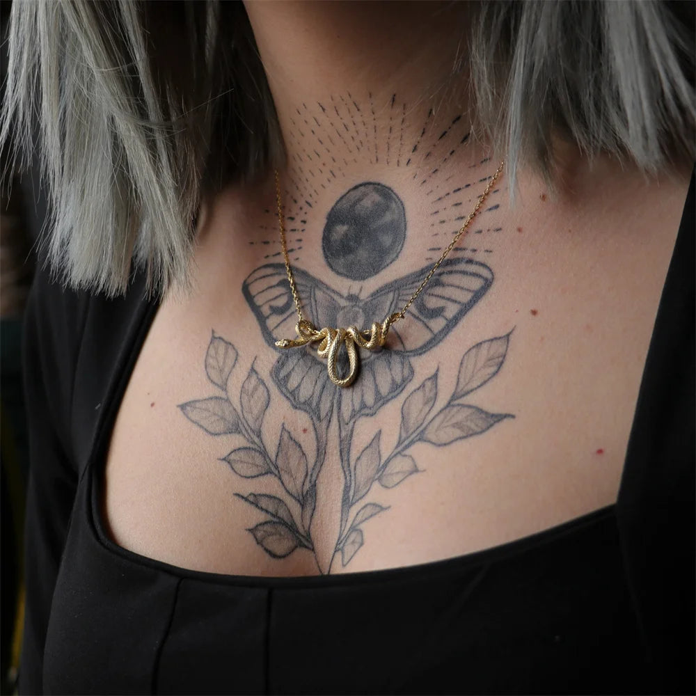 Punk Originality Snake Pendant Necklace Winding Silver Color Unique Men Women Hiphop Neck Jewelry Statement Snake Choker Gifts