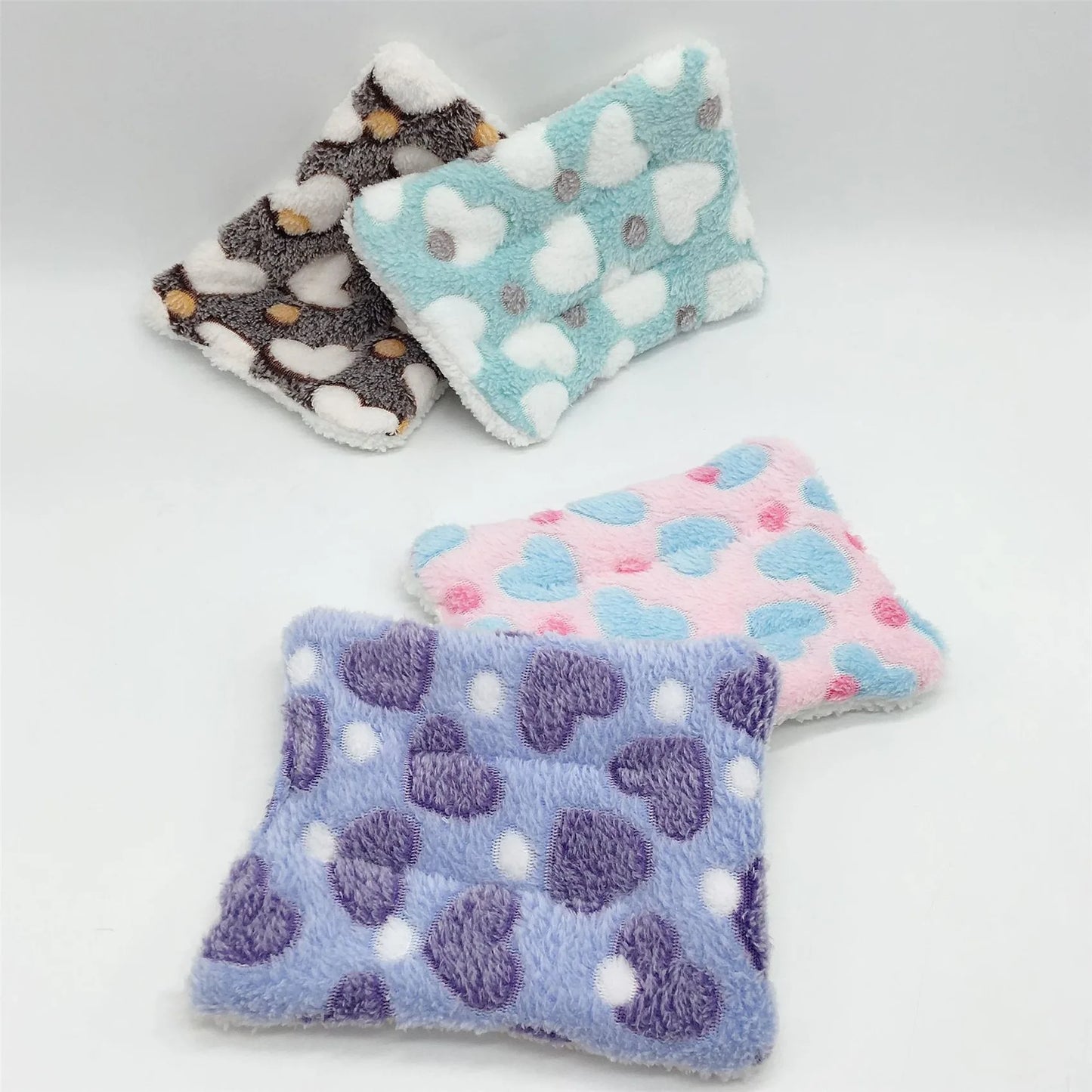 Winter Warm Small Guinea Pig Hamster Bed House  House Nest Hamster Accessories Squirrel Hedgehog Rabbit Chinchilla Bed Mat