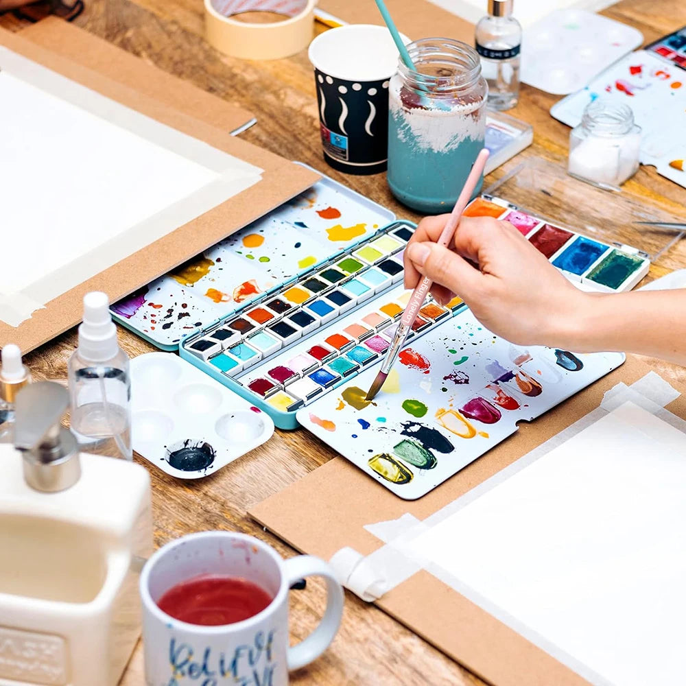 Empty Watercolor Palette, Metal Watercolor Tin with 26pcs Half Pans Paint Case with Lid Paint Box for Travel Gouache Oil Paintin