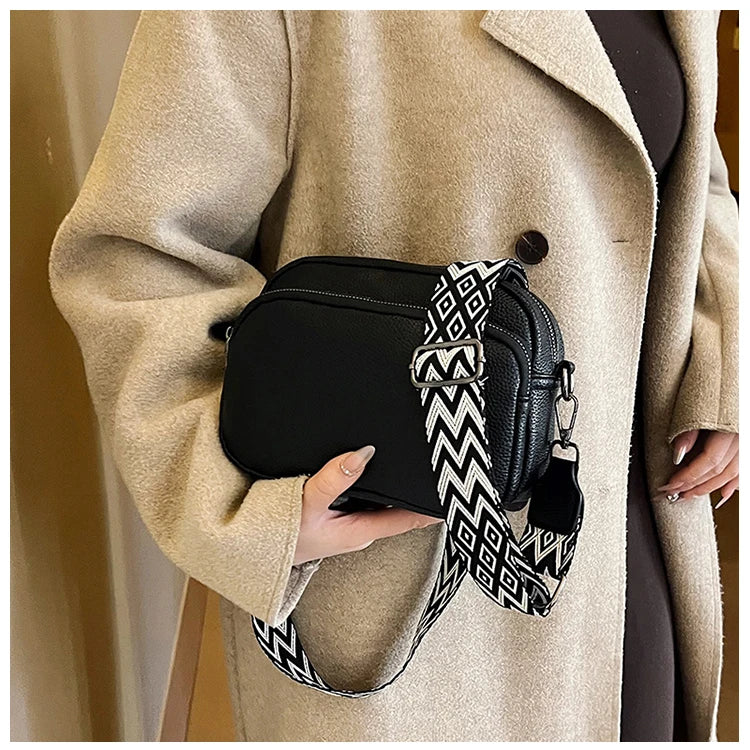 New Fashion Women's Bag Senior Simple Atmosphere Single Shoulder Crossbody Bag With Retro Small Square Bag Simple Fashion