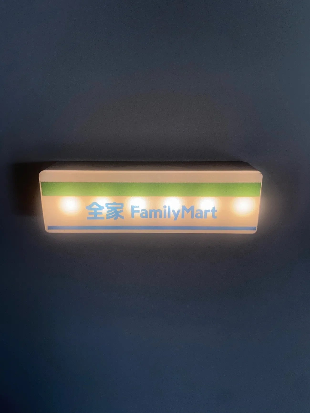 Coffee Shop Magnetic Fridge Stickers Creative Convenience Store Light Signs Home Decorative Ornaments 711 Luminous Light Boxes