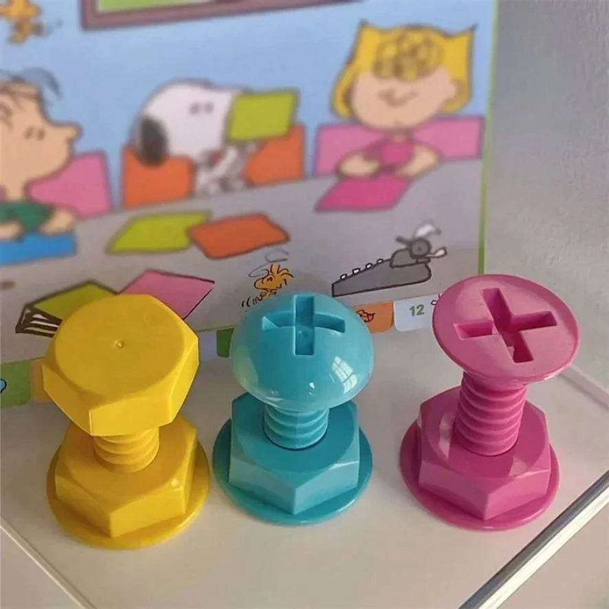 Colorful Cartoon Hooks A Set of 3 Adhesive Hole-free for Bag Storage Wall Hooks, Cute and Practical Home Accessories