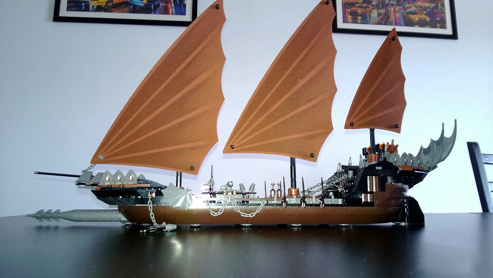 Pirates of the Caribbean Black Pearl Queen Anne Revenge Ghost Ship Model 79008 4184 Building Blocks 4195 Set Bricks Toy Kid Gift