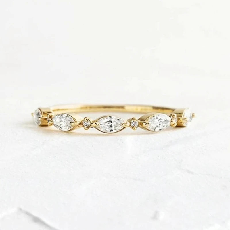 Huitan Simple Stylish Female Finger-ring with Marquise Round Cubic Zirconia Exquisite Women Rings Fashion Versatile Jewelry Bulk