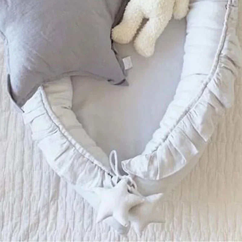 Newborn Bed for Breastfeeding Sleep Baby Cribs Portable Baby Nest 0-18 Months Detachable Anti-Rollover Bassinet with Cooling Mat