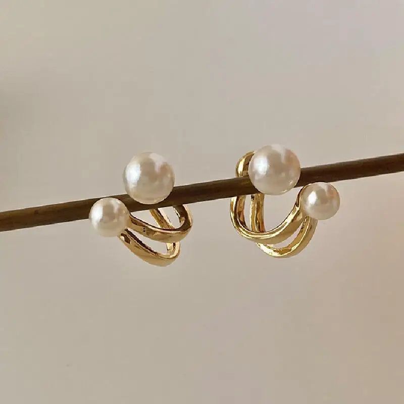 2024 New Retro Light Luxury Pearl Stud Earrings Korean Simple Jewelry Christmas Party Girl's Temperament Accessories for Woman