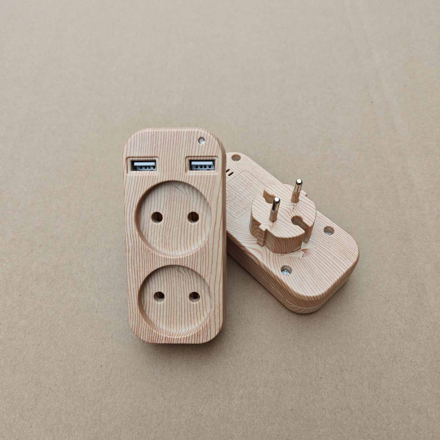 European Travel Plug Adapter International Plug Adapter With 2 USB Port Outlet Adapter Charger For German French Russian Socket