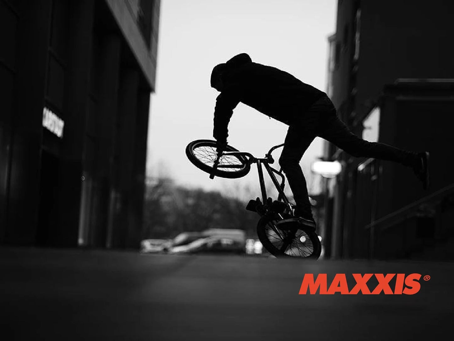 MAXXIS  Hookworm  26 x 2.5 Bicycle Tire BMX Wire Bead Clincher Tire for Street Park vert Flatland 20 inch 24 26 27.5 or 29 Sizes