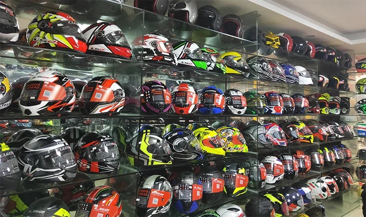 Spanish MT Streetfight Motorcycle Helmet Retro Street Fighter Combination  Four Seasons Detachable Full Face