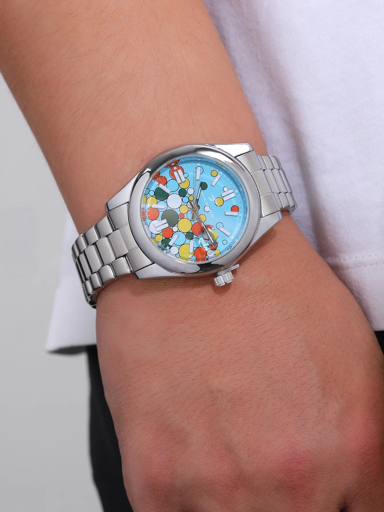 Classic Men's Quartz Watch Luxury Fashion Calendar Date Clock Round Glass Mirror Stainless Steel Business Wristwatch for Gifts ﻿