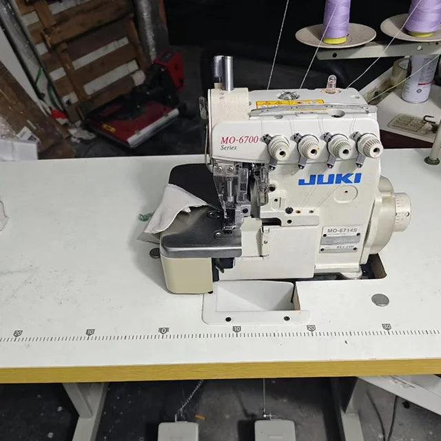 Jukis 6714 Used Japan Brands Industrial Price Electric Stitching Second Hand 6716 6700 Overlock Sewing Machine 4 Thread