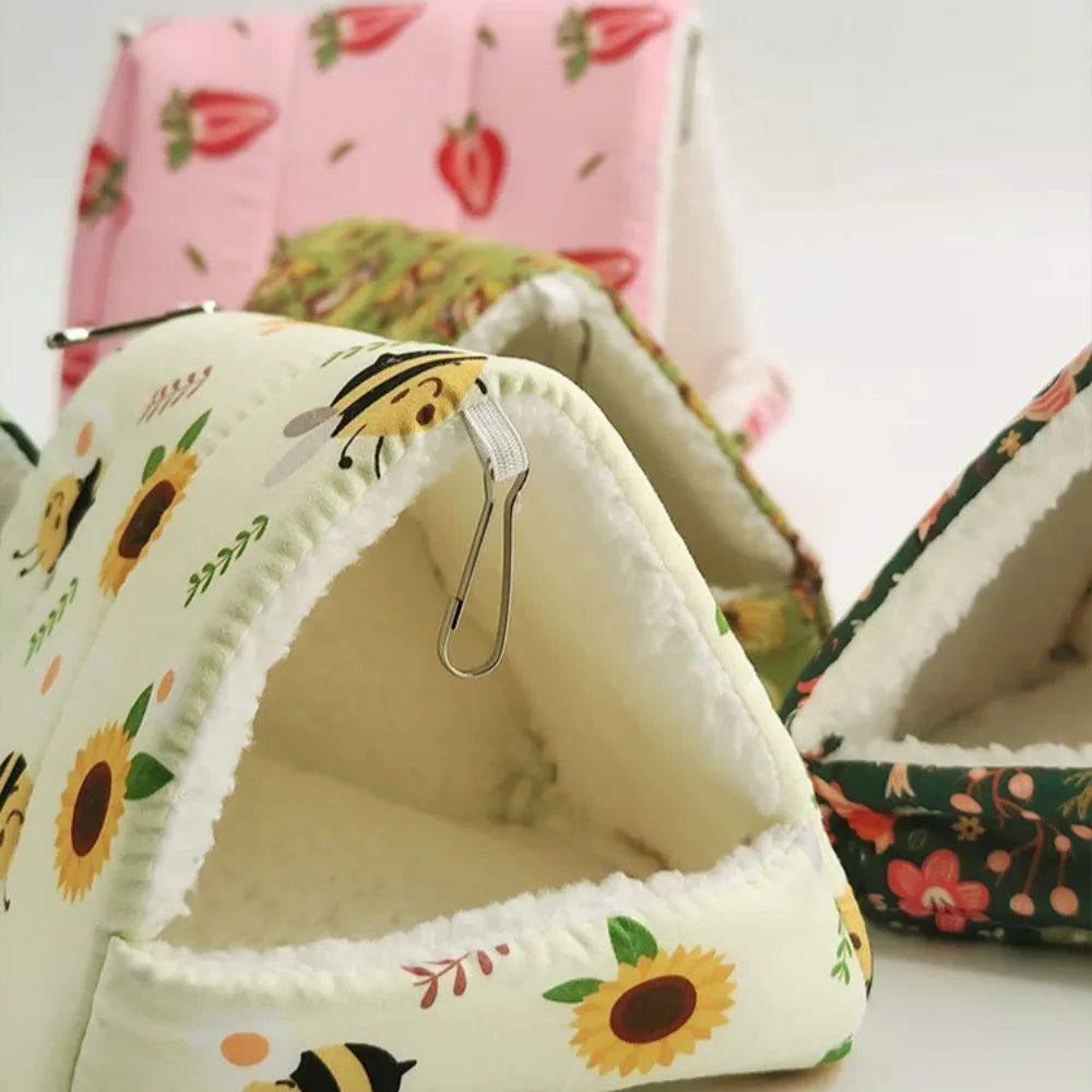 Cute Cartoon Winter Rabbit Squirrel Mini Cage Guinea Pig Nest Small Animal Mice Rat Pet Sleeping Bed Hamster House Warm Soft Mat