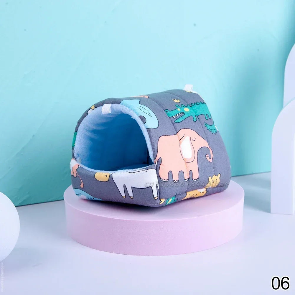 Cute Small Animal Sleeping Bed Rabbit Squirrel Guinea Pig Nest Hamster House Winter Colorful Mini Cage Comfortable Soft Warm Mat