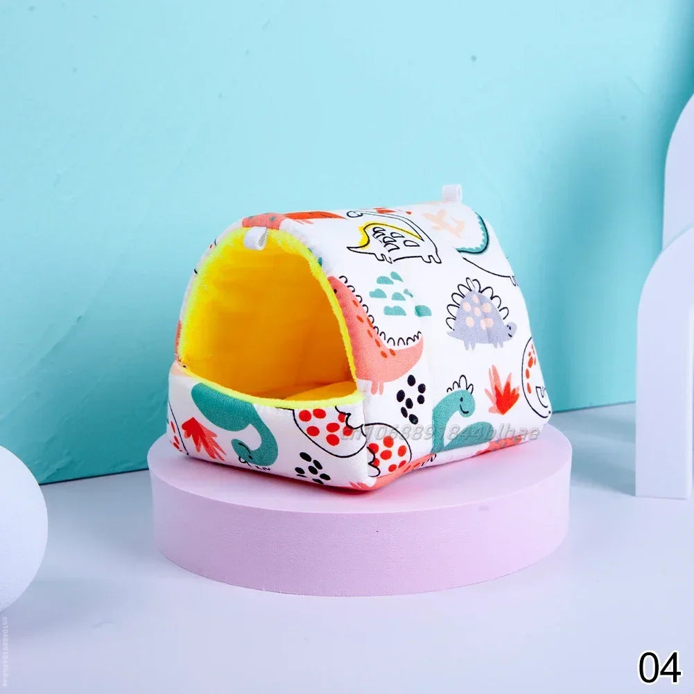 Cute Small Animal Sleeping Bed Rabbit Squirrel Guinea Pig Nest Hamster House Winter Colorful Mini Cage Comfortable Soft Warm Mat