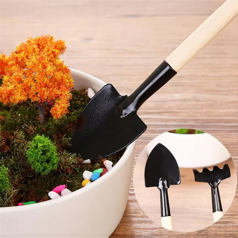 1Pcs Gardening Tools Set Mini Garden Tools Multi-Function Shovel Harrow Shovel Household Plant Pine Soil Shovel Versatile Use
