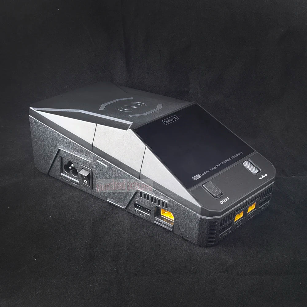 ToolkitRC Q6AC Charger AC 400W/DC 1000W 4CH output Built-in 65W USB A/TYPEC Output ,LiPo, 1-6S，NiMH 1-16S,PB 1-10S Charger IPS