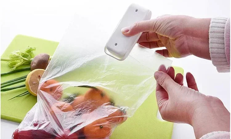 Mini Heat Bag Sealing Machine Package Sealer Bags Thermal Plastic Food Bag Closure Portable Sealer Food Packaging Heat Sealer