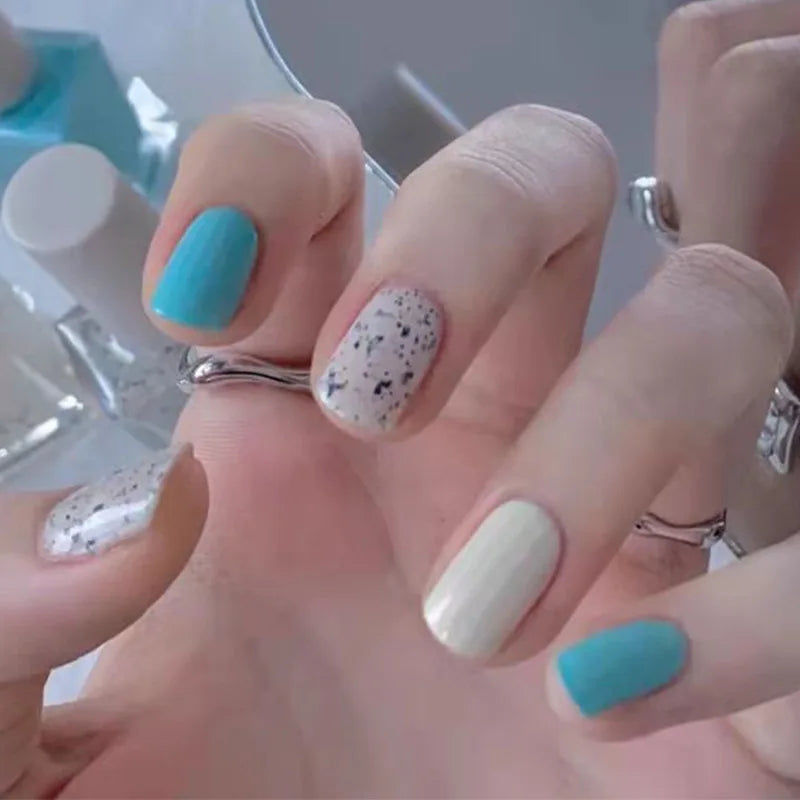 24Pcs/Box Short Square Head Wearing False Nails Art Clouds Stars Pattern Fake Nails Full Cover Press on Nail Tips Manicure Tools