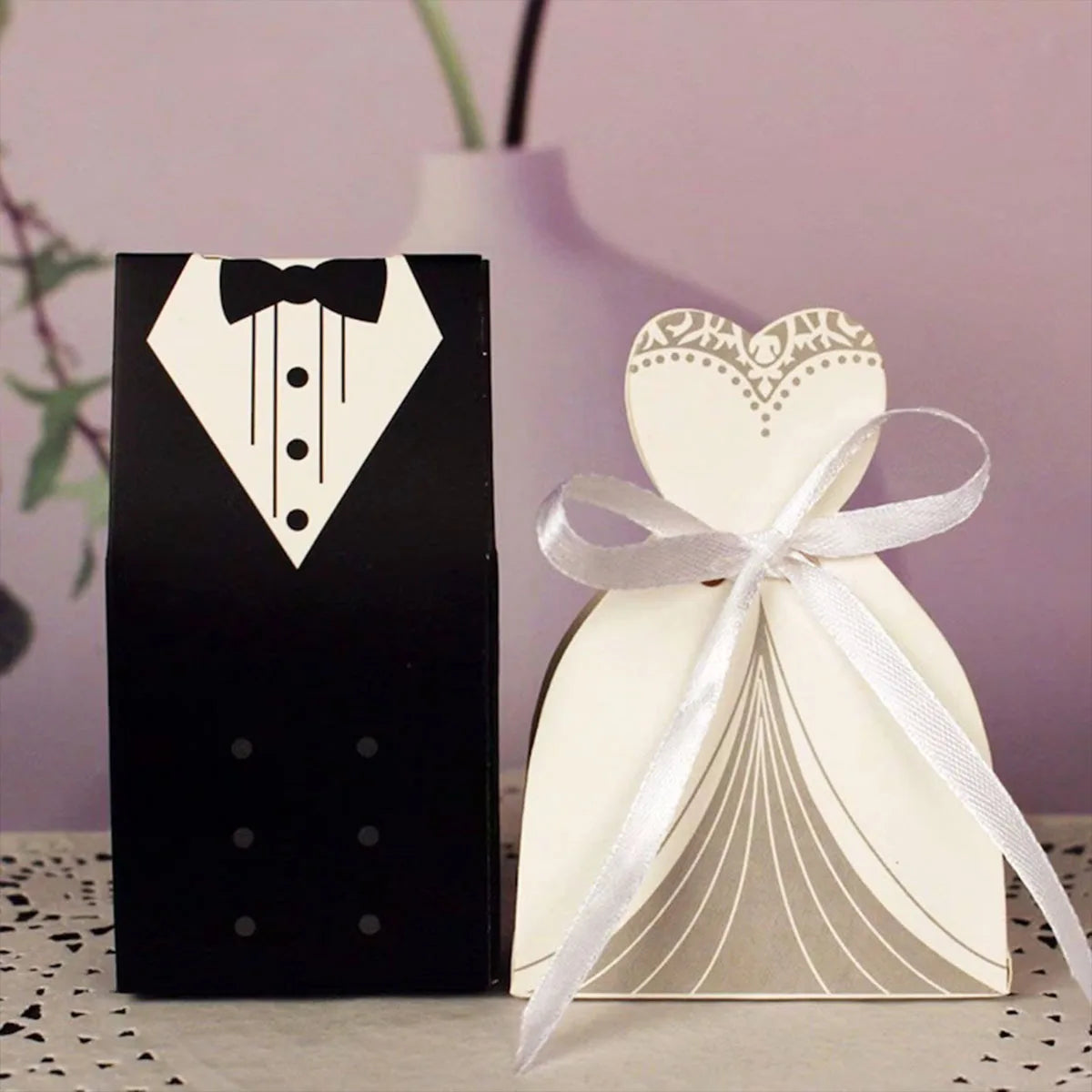 100Pcs Wedding Candy Box Bride and Groom Treat Bags Creative Chocolate Gift Boxs for Wedding Party Baby Shower Decoration