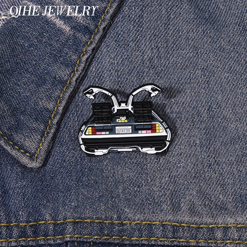 Racing Sports Car Enamel Pin Badge Brooch Lapel Clothes Backpack Hat Car Lover Men Boyfriends Collect Jewelry Accessories Gift
