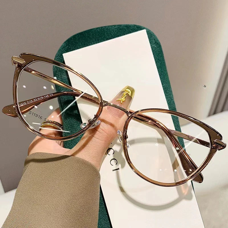 Retro Cat Eye Flat Lens for Women, Fashionable and Personalized Small Frame Glasses, Anti Blue Light Glasses