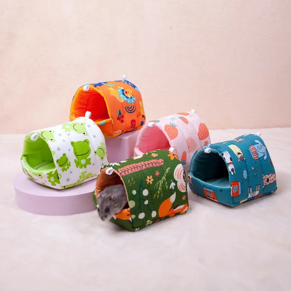 Cute Small Animal Sleeping Bed Rabbit Squirrel Guinea Pig Nest Hamster House Winter Colorful Mini Cage Comfortable Soft Warm Mat