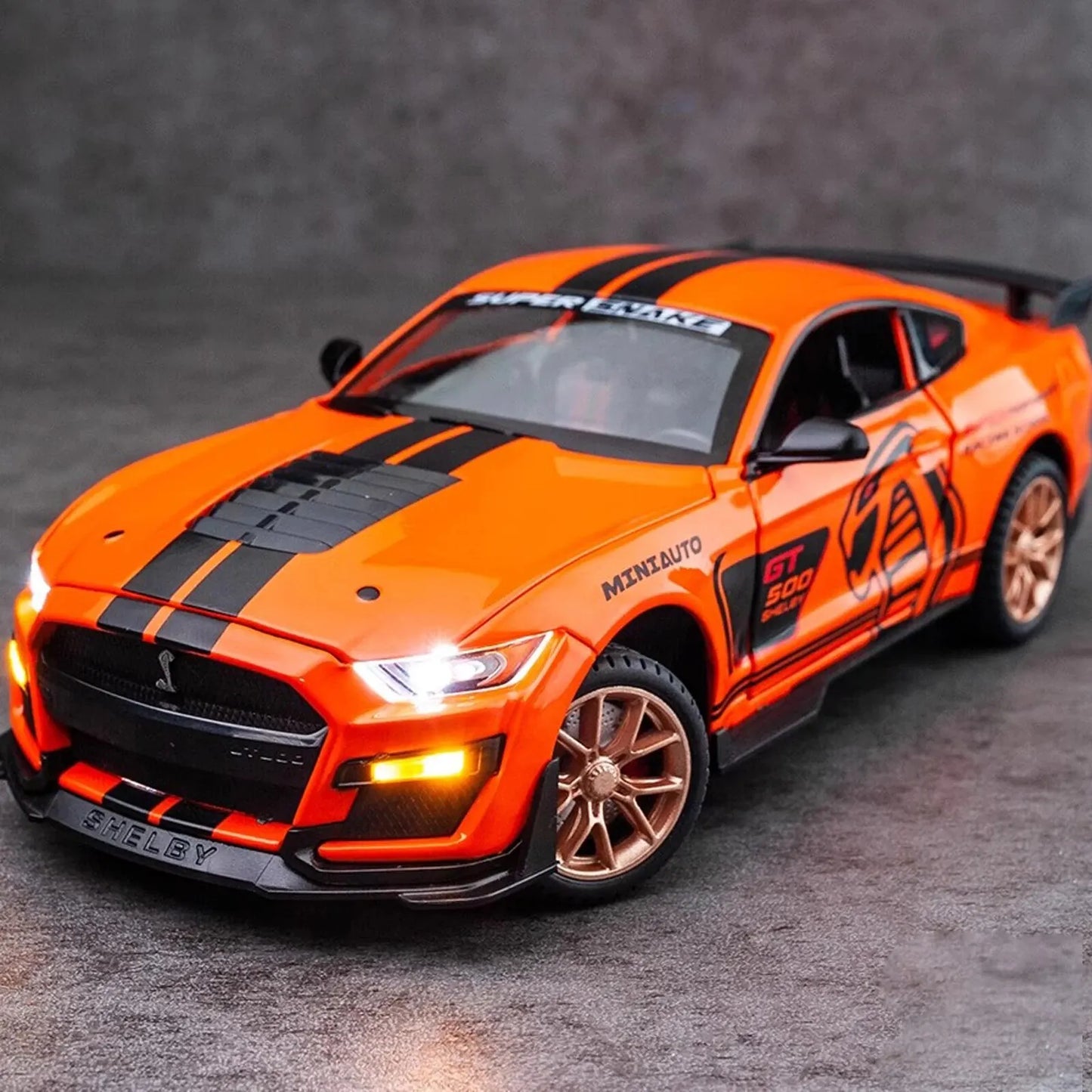 1:24Mustang GT Alloy Model with Sound & Light Features Premium Gift Box Packaging Ideal for Display, Collecting, Or Gift Giving