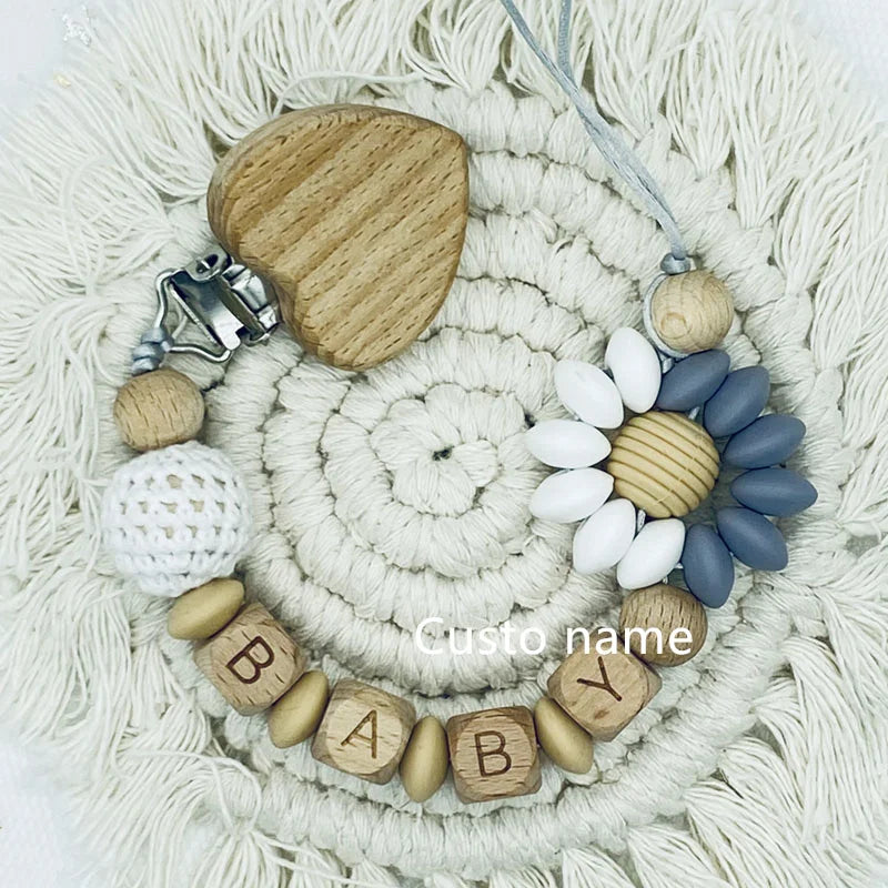 Custom Name Silicone Beads Wooden Ring Pacifier Clips Safe Teething Chains Baby Teether Eco-friendly Dummy Beech Clips Holder