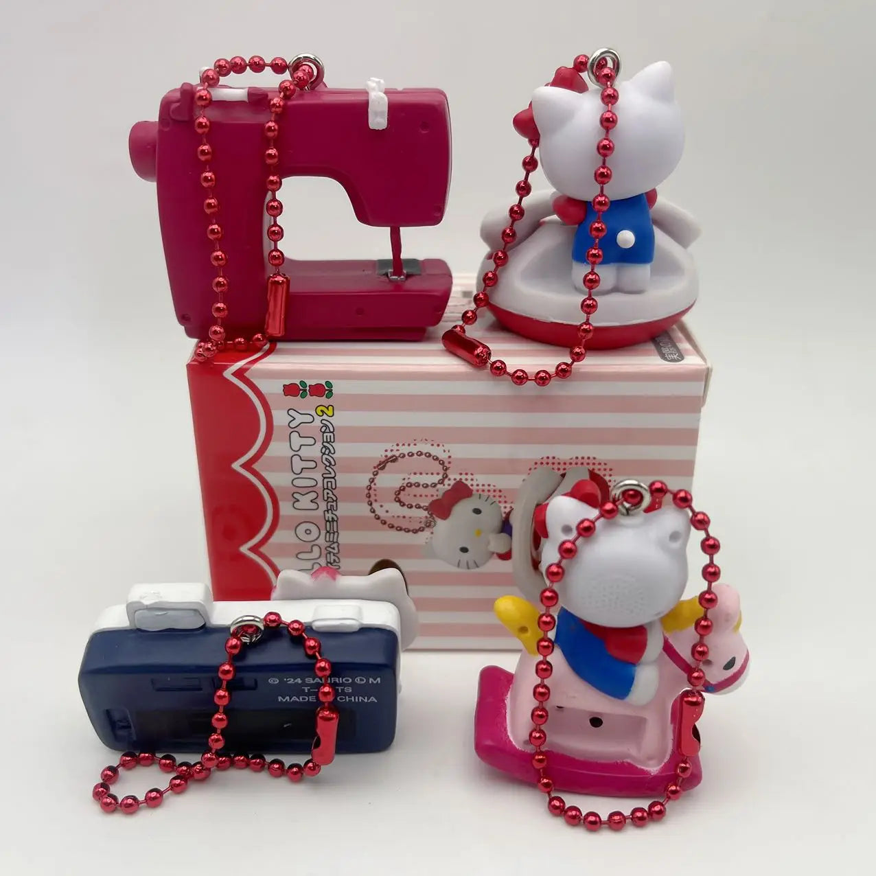 Hot Takara Tomy Second Installment Sanrio Hello Kitty'S 50th Anniversary Retro Small Items Nostalgic Pendants Camera Alarm Clock