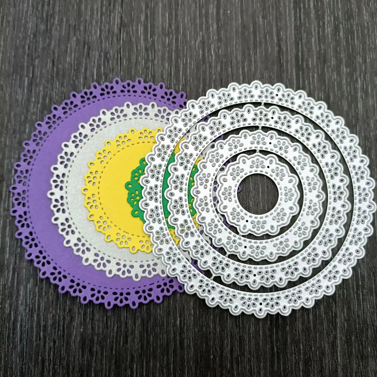 Carbon Steel Cutting Dies Paper Art Knife Mould Metal Etching Process Two chrysanthemum cutting embossed knife moulds