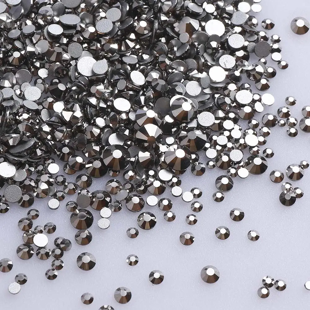 QIIY 1440Pcs Mix Size SS3-SS20 Clear Crystal FlatBack Rhinestones Non-Hotfix Glass Decorations DIY Glitter Stones 3D Nail Art