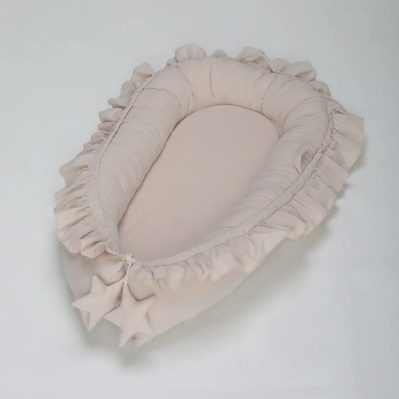 Cotton Portable Baby Crib Light Weight  Uterus Biomimetic Sleeping Bed For Newborns Foldable Cushioned Easy To Wash Baby