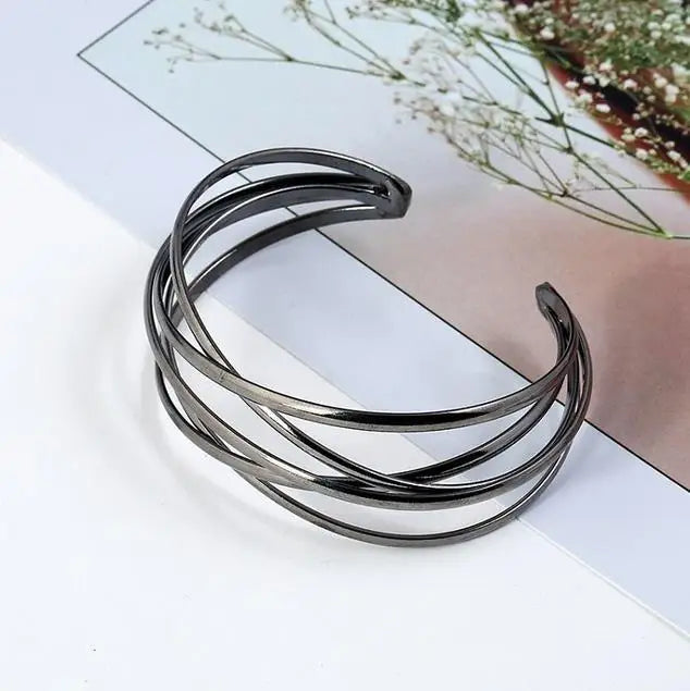 Punk Fashion Metal Cuff Bangles for Women Retro Personality Exaggerated Hollow Out Geometric Bangles Party Jewelry Wholesale