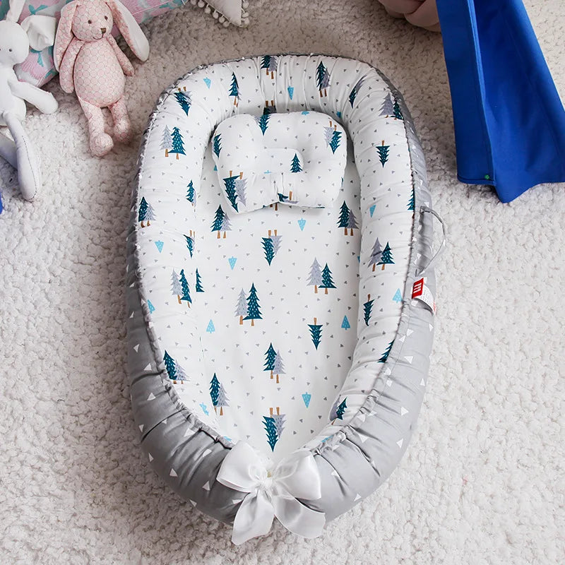 Dreamy Blush Pink Portable Baby Crib Foldable Bassinet with Breathable Mesh JPMA Certified Travel Bed for Girls Nursery