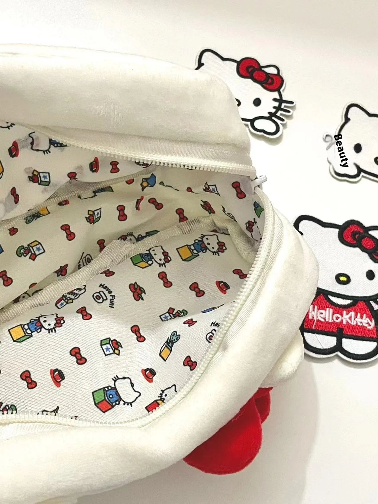 Hot Sale Sanrio Kitty Pen Case Ins Japanese Cartoon Stationery Female Student Large Capacity Pencil Case High Beauty Makeup Bag