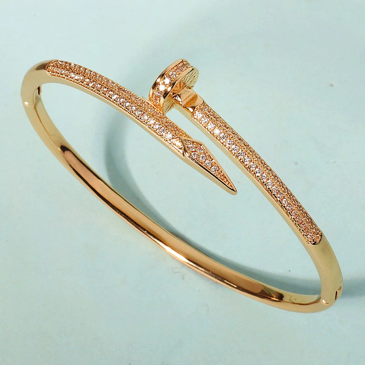 Classic Stainless Steel Woman's Nail Bracelet Europe and the United States Popular Bracelets Sparkling Zircon Bangle As A Gift