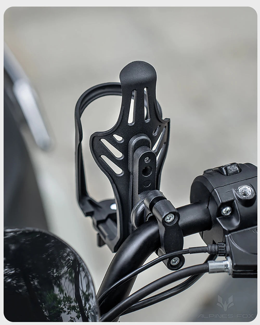 Motorcycle Water Cup Holder Universal Drink Holder Motorcycle Handlebar Bottle Holder Nylon Adjustable Bottle Holder