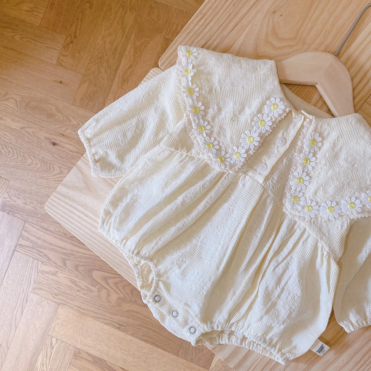 Daisy Romper with Hat for Infants 0-2 Years Old: Spring/Autumn Baby Girl Jumpsuit Newborn Clothing