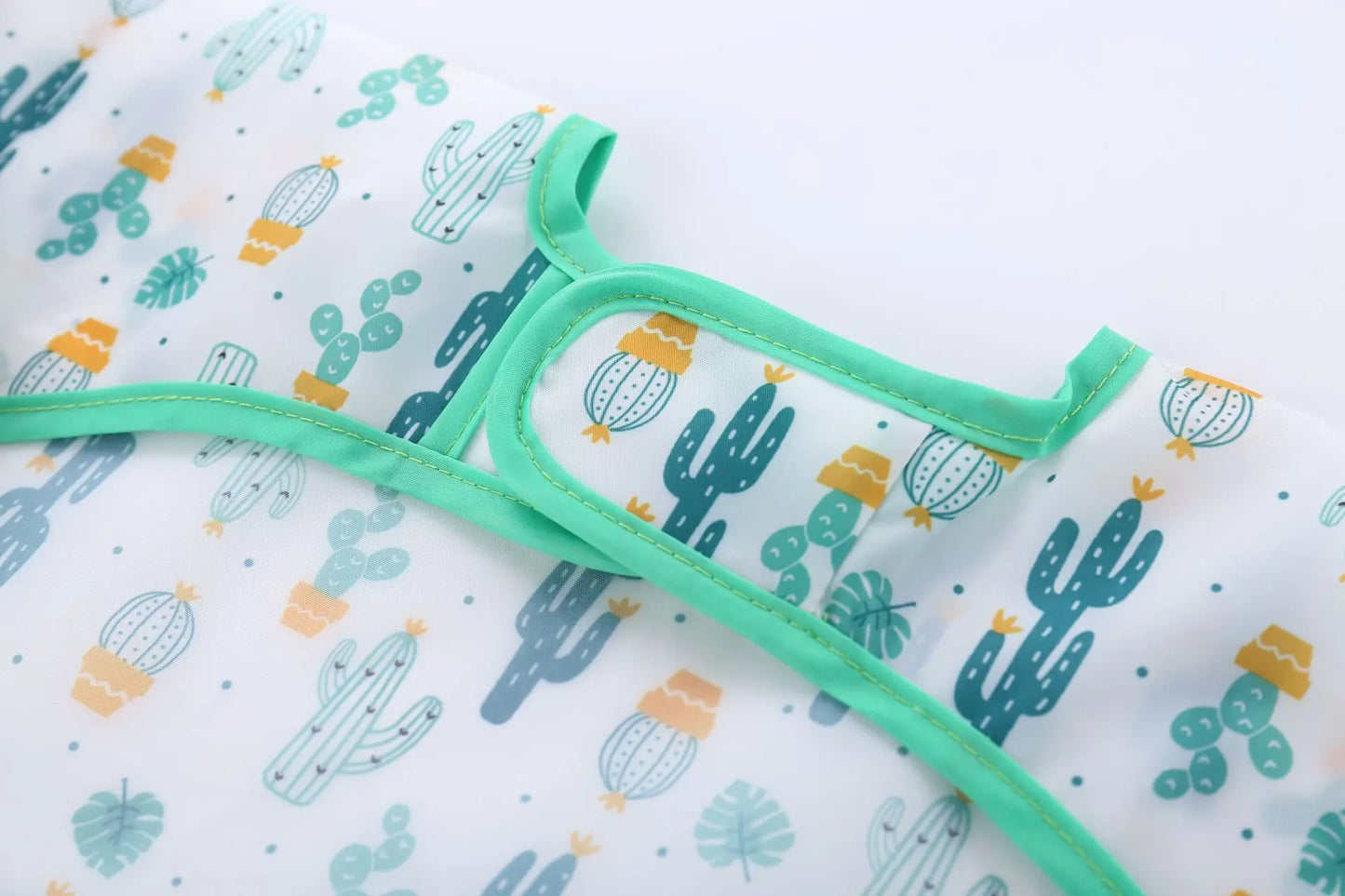 Cute Baby Bibs Waterproof Long Sleeve Apron Children Feeding Smock Bib Burp Painting Drawing Soft Toddler Clothing Bandana Bibs